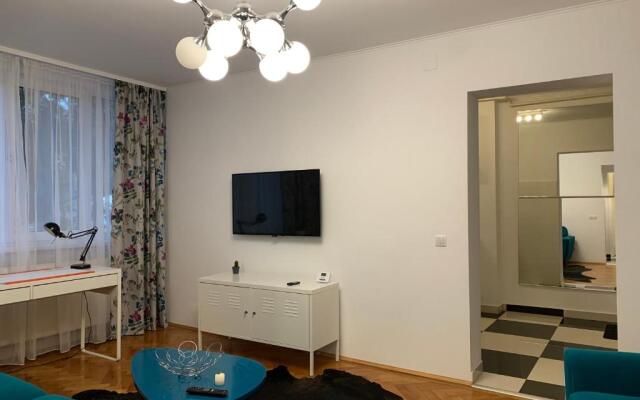 Cornisa Apartment