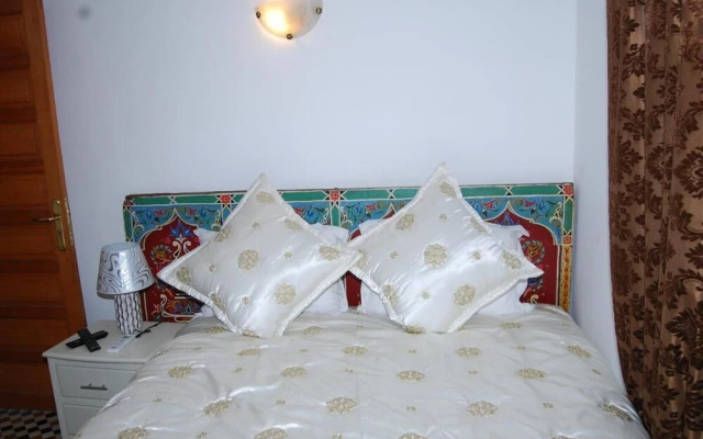 Room in B&B - Riad Authentic Palace & Spa - Kenza