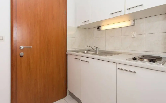 Charming Apartments With Private Balcony and City View Seget Donji