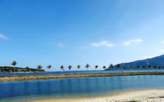 Cala South Beach Villas