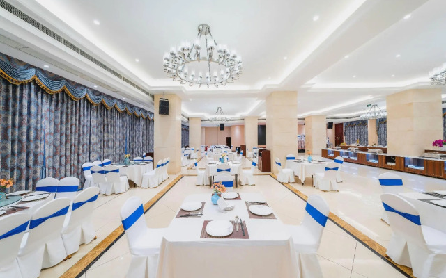 Century Jiayuan Hotel