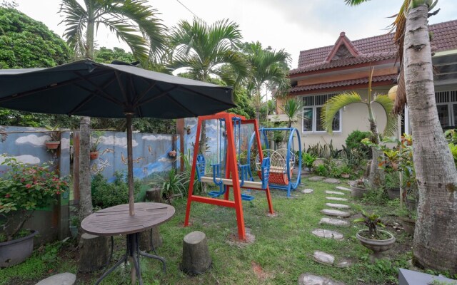 Anugerah Wisata Hotel by OYO Rooms