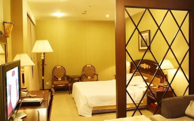 Royal Palace Hotel