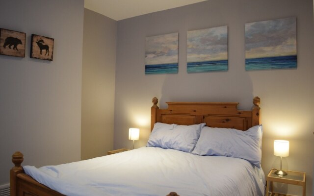 3 Bedroom Apartment Close to Shepherd's Bush