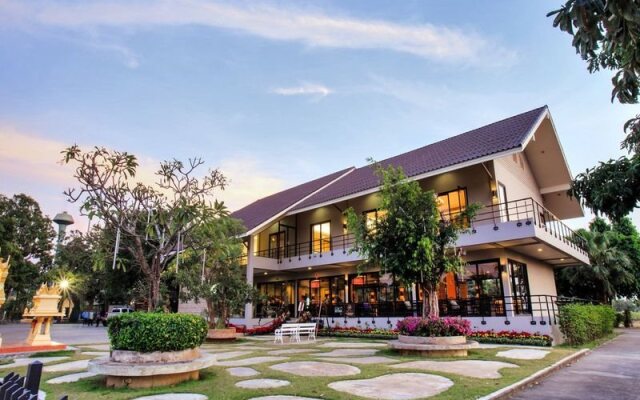 The Society Ayutthaya Resort