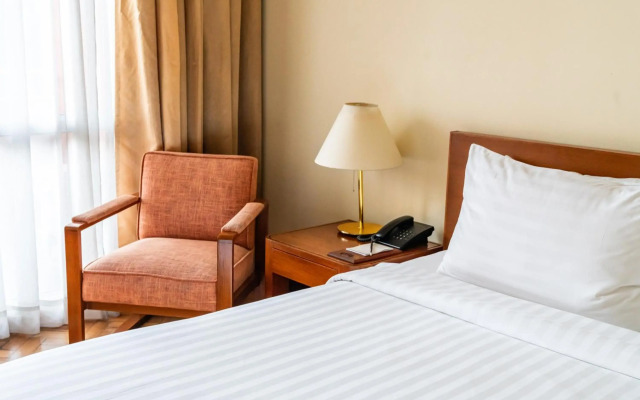 Inya Lake Hotel