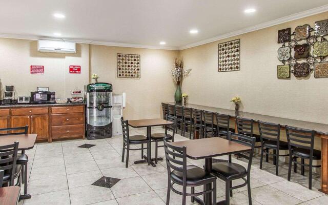 Studio 6 Mesa, AZ – Near Downtown & Sloan Park