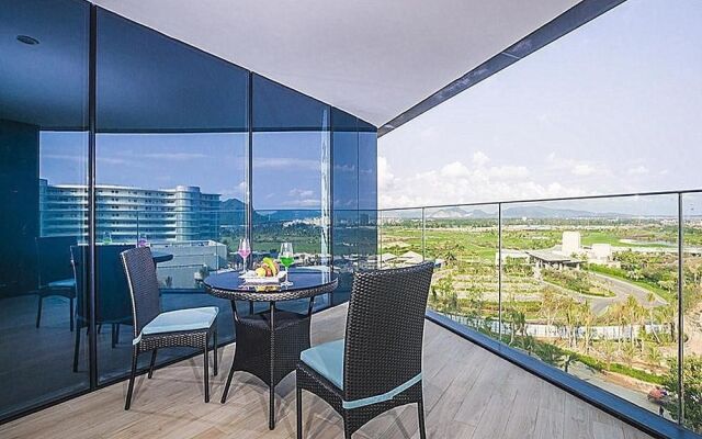 Hainan Greentown Blue Bay Resort，