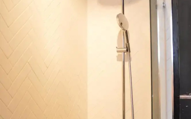 Charming 2 Bedroom Apartment in Bethnal Green