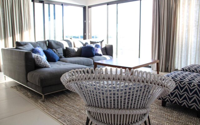 Latitude Luxury Seafront Apartments