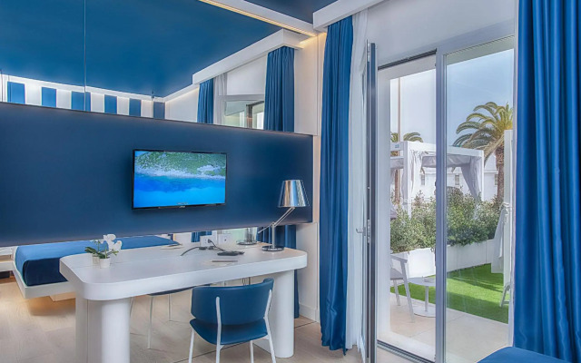 Hotel Nautilus