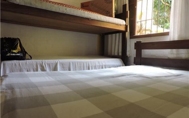 Yellow House Palmeiras Beach Caraguá