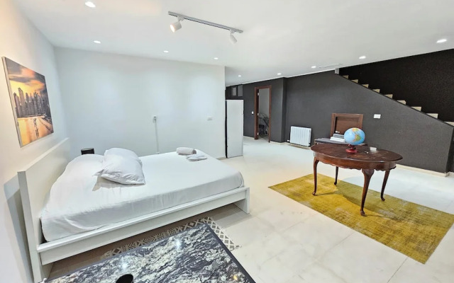 Stylish Luxe House with Garden Marsa