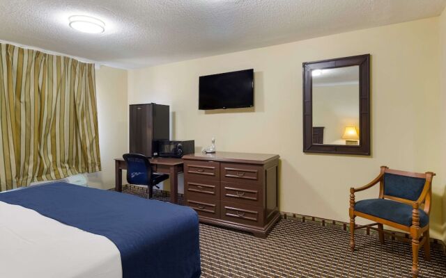 OYO Townhouse Houston Airport North