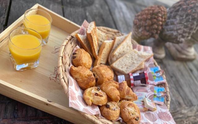 Chambre d h¿tes ind¿ndante Jacuzzi Cave Bar SUITE 785