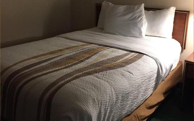 Norwood Inn & Suites Indianapolis