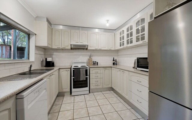 Frog Hill House - Your Innkeeper Mudgee