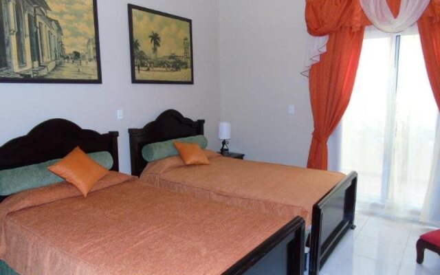 Hotel E Colonial