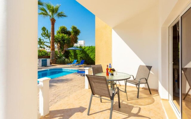 Villa Anastasia Large Private Pool Walk to Beach A C Wifi Car Not Required Eco-friendly - 2400