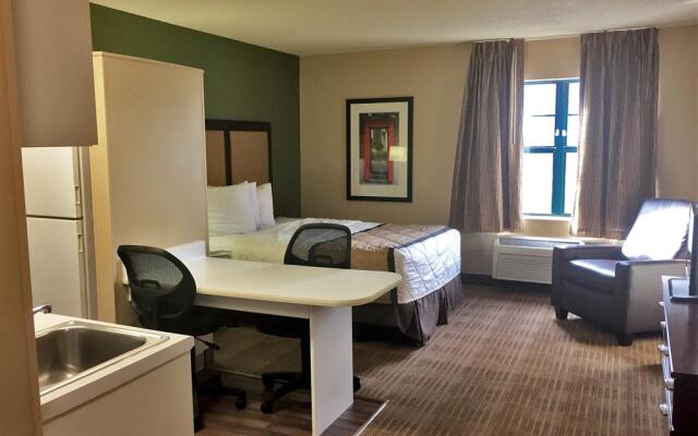 Extended Stay America Select Suites Chicago Hanover Park