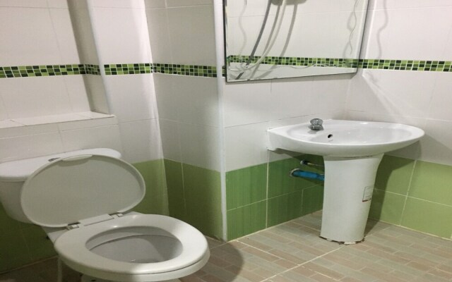 OYO 75377 Check In House