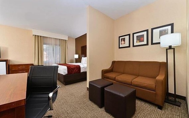 Comfort Suites Omaha