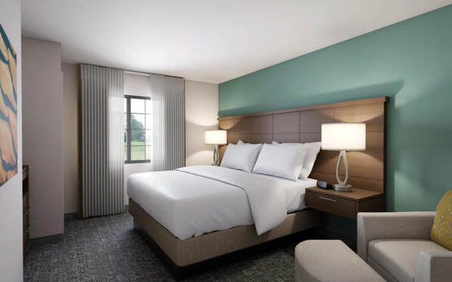 Staybridge Suites Columbus - Worthington