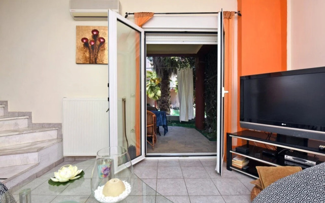 Demi Maisonette