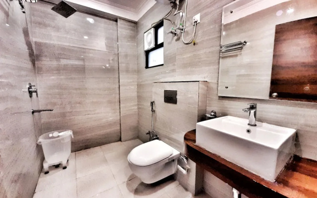 Hotel Aerocity Purple Orchid