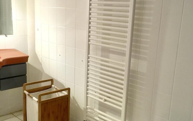 House With 2 Bedrooms in Octon , With Shared Pool