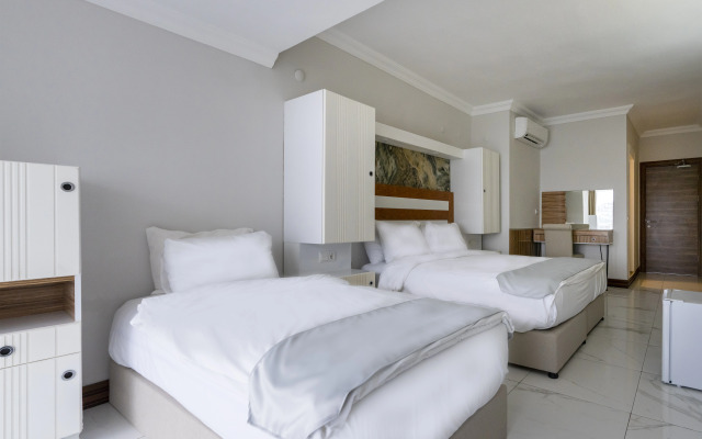 Sude Beach Resort Hotel