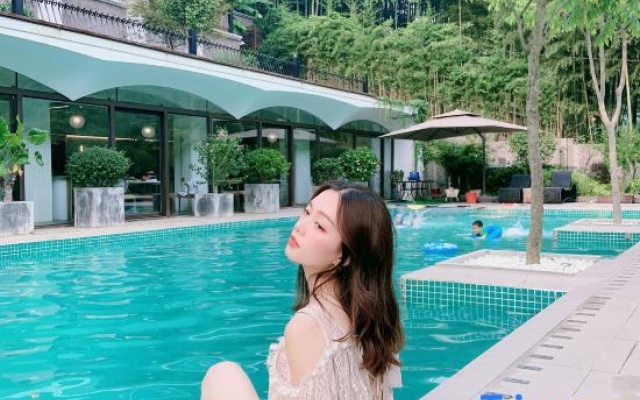 Moganshan · Yunding Castle INS Mountain Stream Trekking · Southeast Asian Style Boutique Stay – Pool – Huzhou