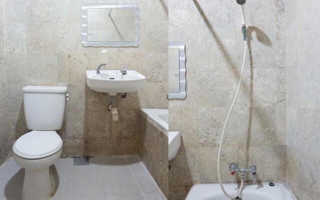 OYO 392 Hotel Mawar Saron