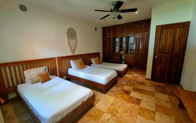 Casa Alexandra 4BR -10min 5ta y Playas! SLEEPS 11