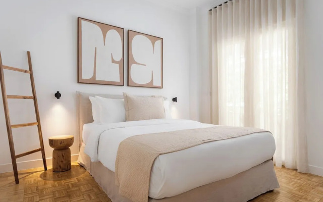 Kolonaki Athena Residence by Fineline