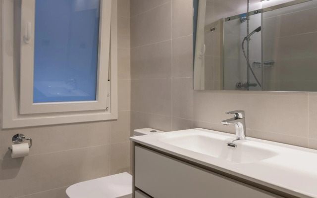 Ibarrola Apartment by People Rentals