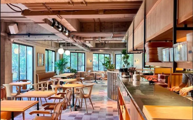 Donghu Collection Hotel