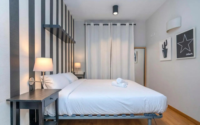 Modern and bright apartment in Eixample 1-2