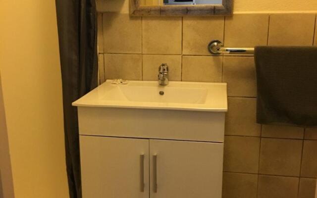 Adelaide City Fringe Serviced Apartments