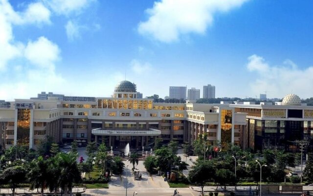 Western Coast Garden Hotel