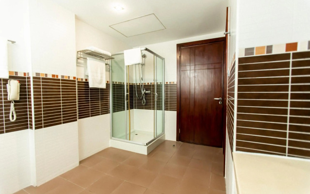 Best Western Premier Accra Airport Hotel