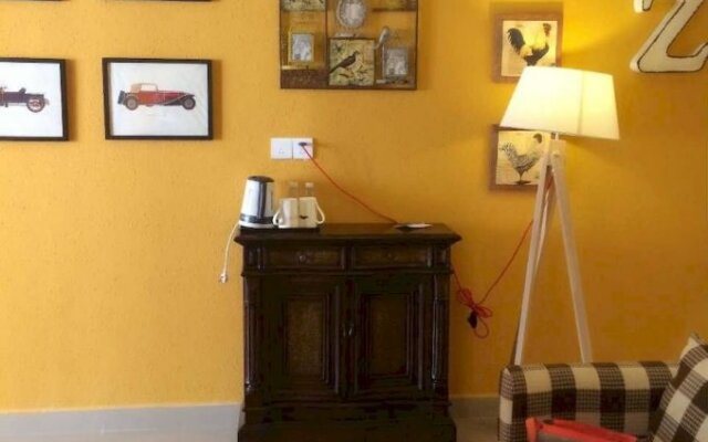 Sanya Stop-and-go Boutique Inn