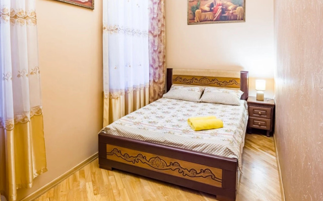 Three separate bedrooms on Square Rynok
