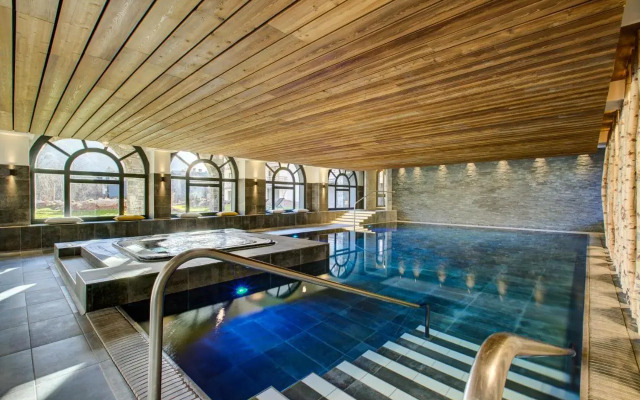 Thedrus luxury apt, swimming pool, SPA & more
