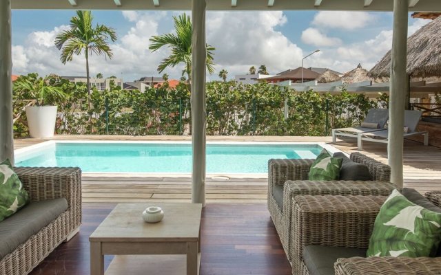 Luxurious Villa in Jan Thiel With Pool in Willemstad, Curacao from 506$, photos, reviews - zenhotels.com