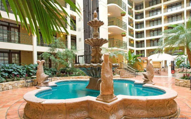 Embassy Suites by Hilton Chicago Schaumburg Woodfield