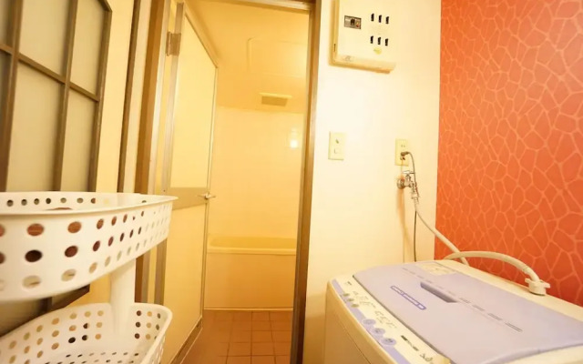 Terry's Apartment Shinsaibashi East I G04C