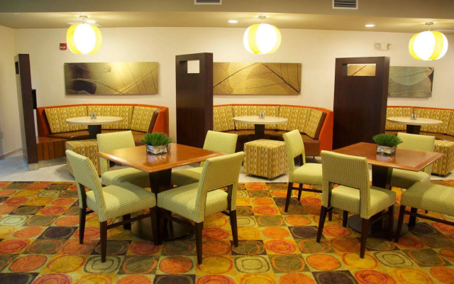 Courtyard by Marriott Hickory