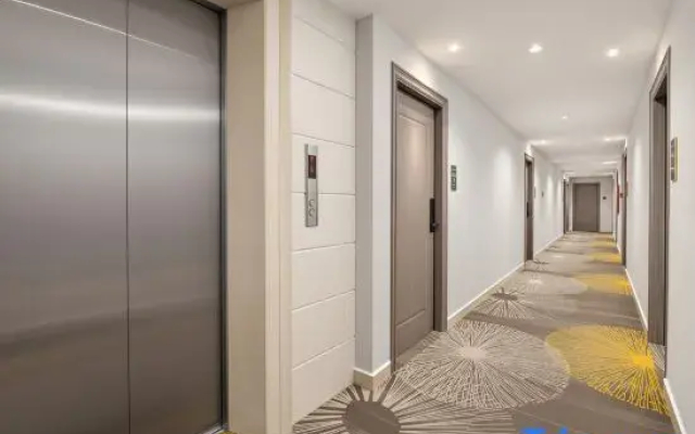 Yimi Hotel