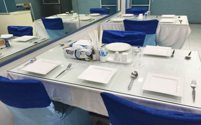 Omarthai Hotel - Hostel